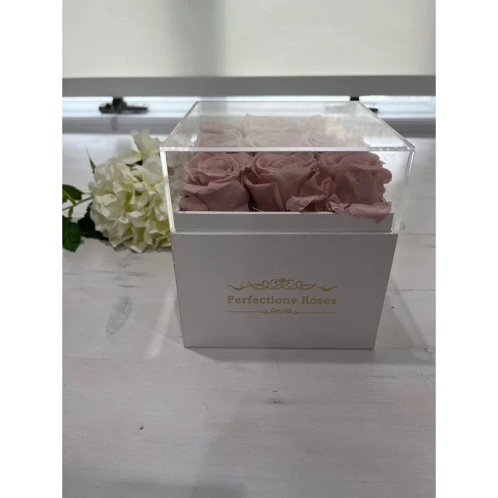 Perfectione Roses 9 real pink Roses Preserved Clear Acrylic‎ Box Floral Gift